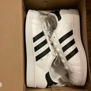 Adidas Superstar